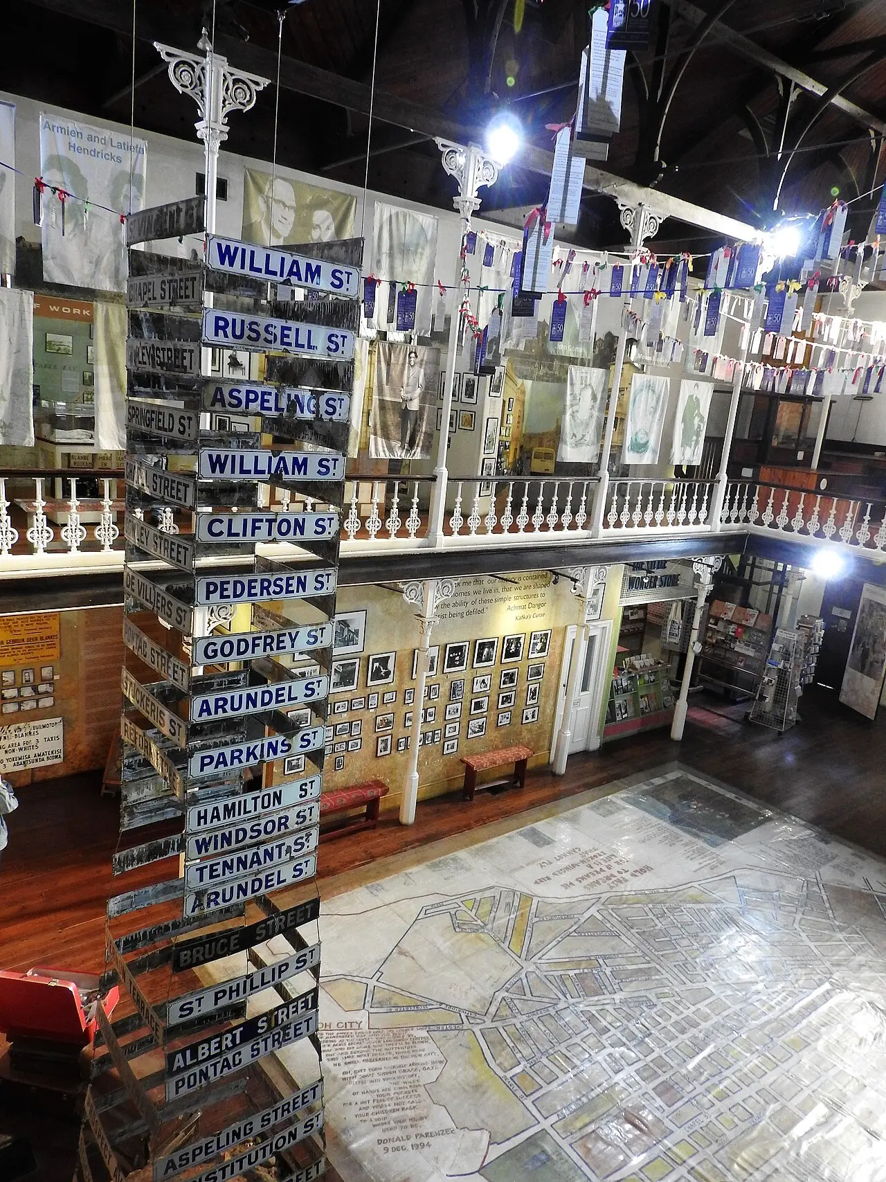 Museo District Six