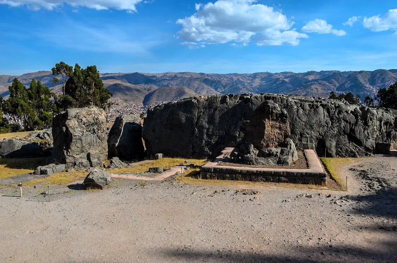Qenqo