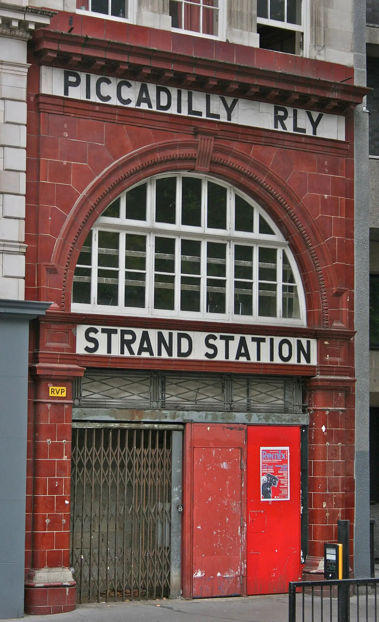 Aldwych, la estación cerrada